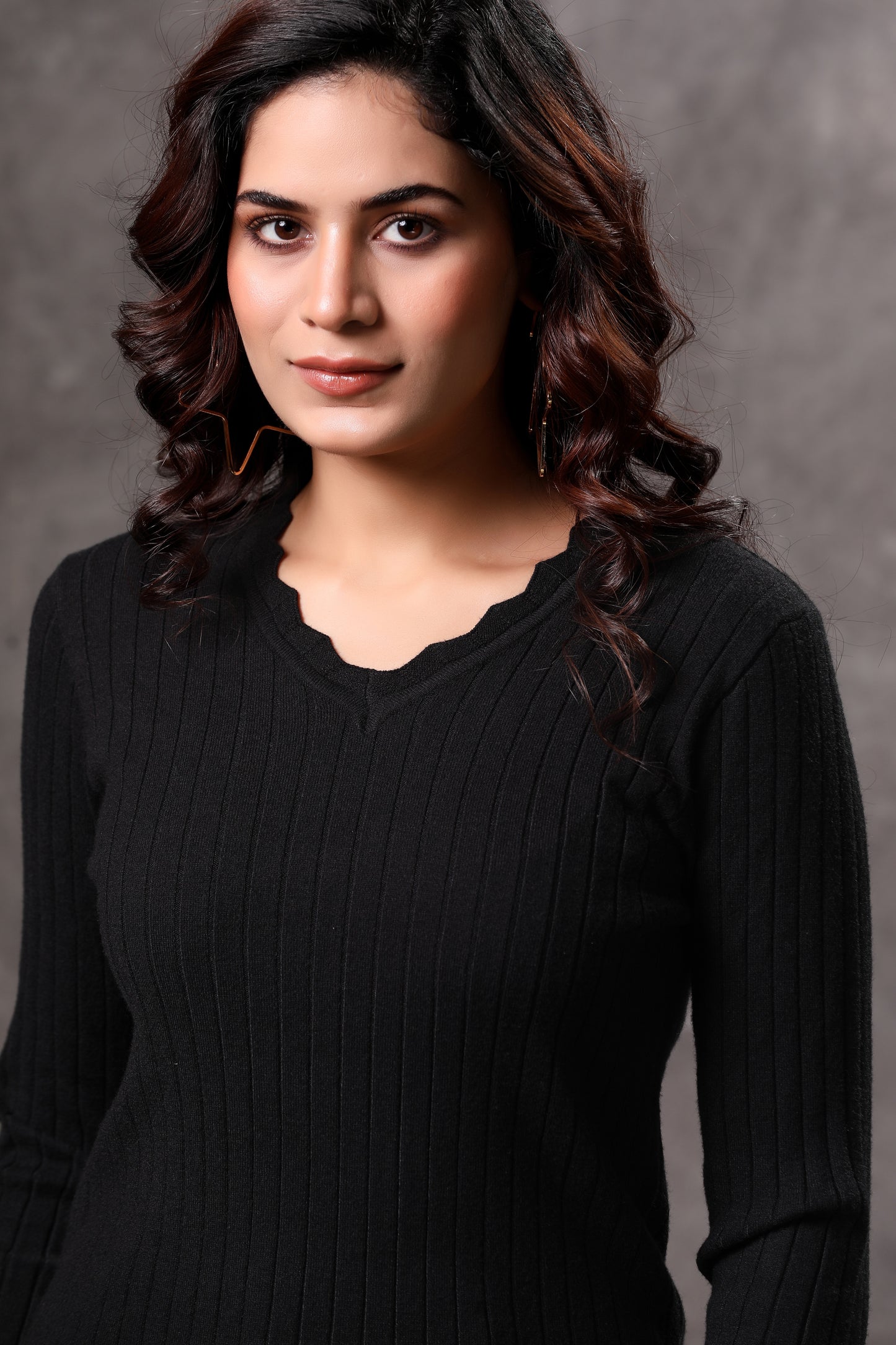 Women's Black V-Neck Full Sleeve Top